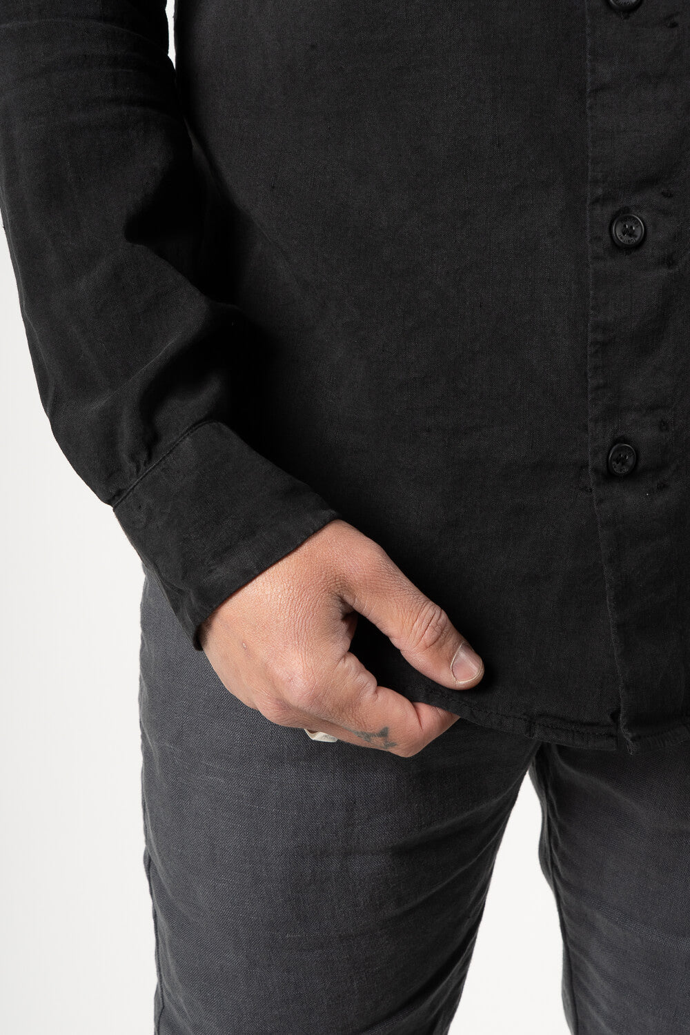 Silk/Linen Button-Up Shirt Black