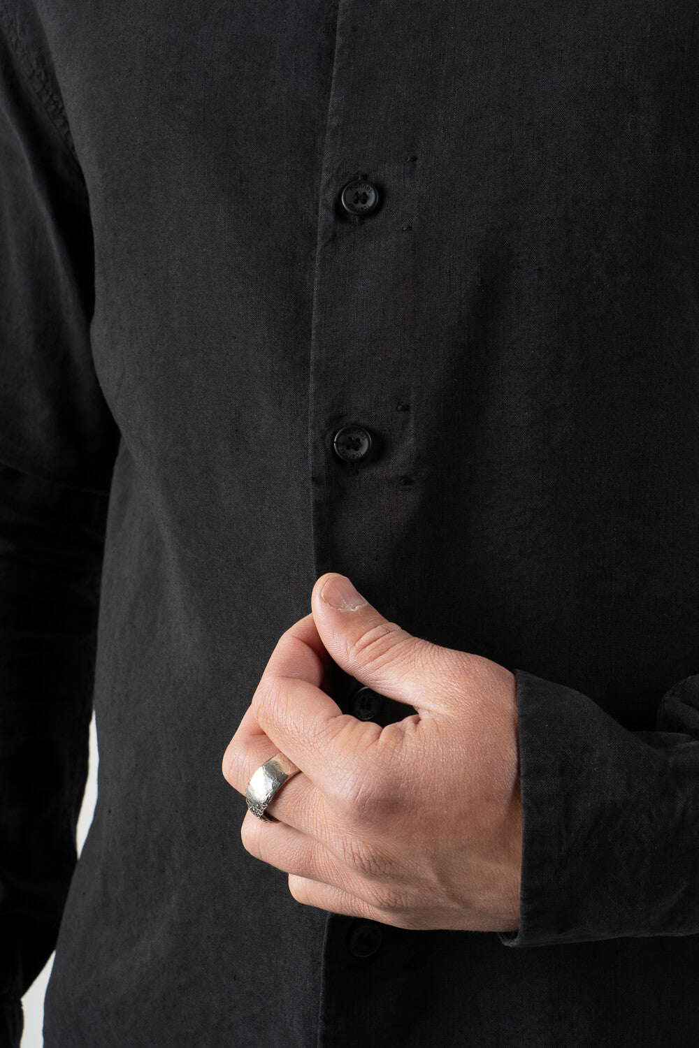 Silk/Linen Button-Up Shirt Black