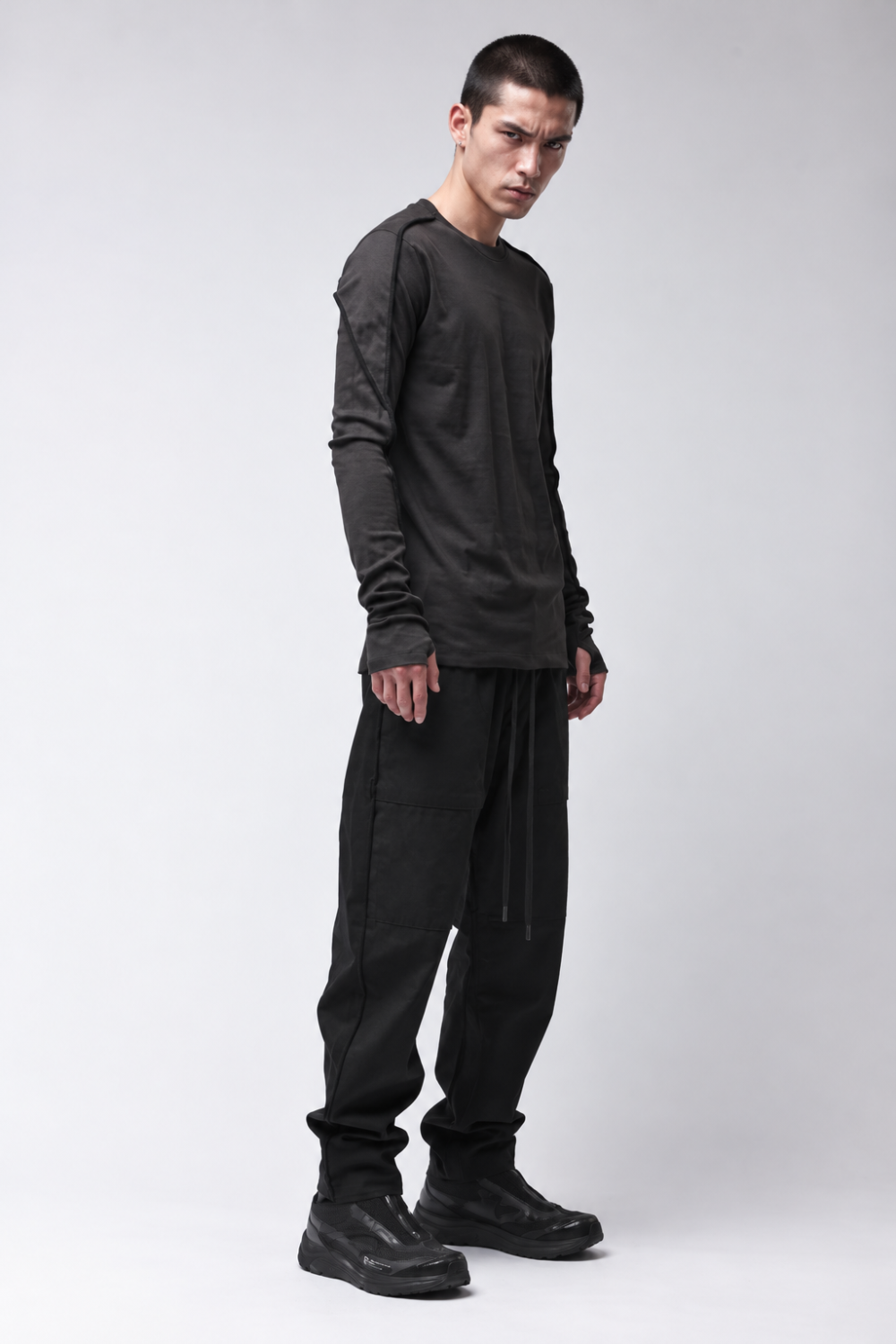 M TS 960 Cotton Blend Long-Sleeve T-Shirt W/ Thumbhole Detail Dark Brown