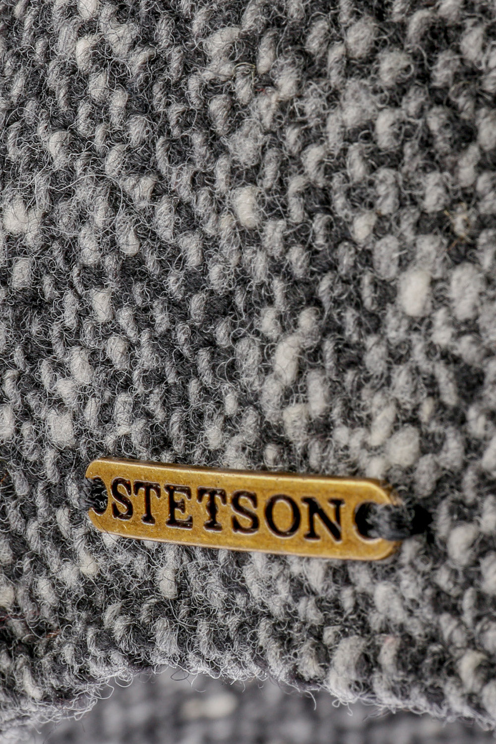 Buy the Stetson Texas Donegal Wool Flat Cap in Grey/White at Intro. Spend £50 for free UK delivery. Official stockists. We ship worldwide.