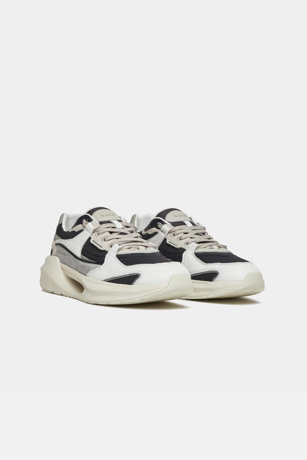 Buy the D.A.T.E. Vela Hybrid Sneaker in Blue at Intro. Spend £50 for free UK delivery. Official stockists. We ship worldwide.