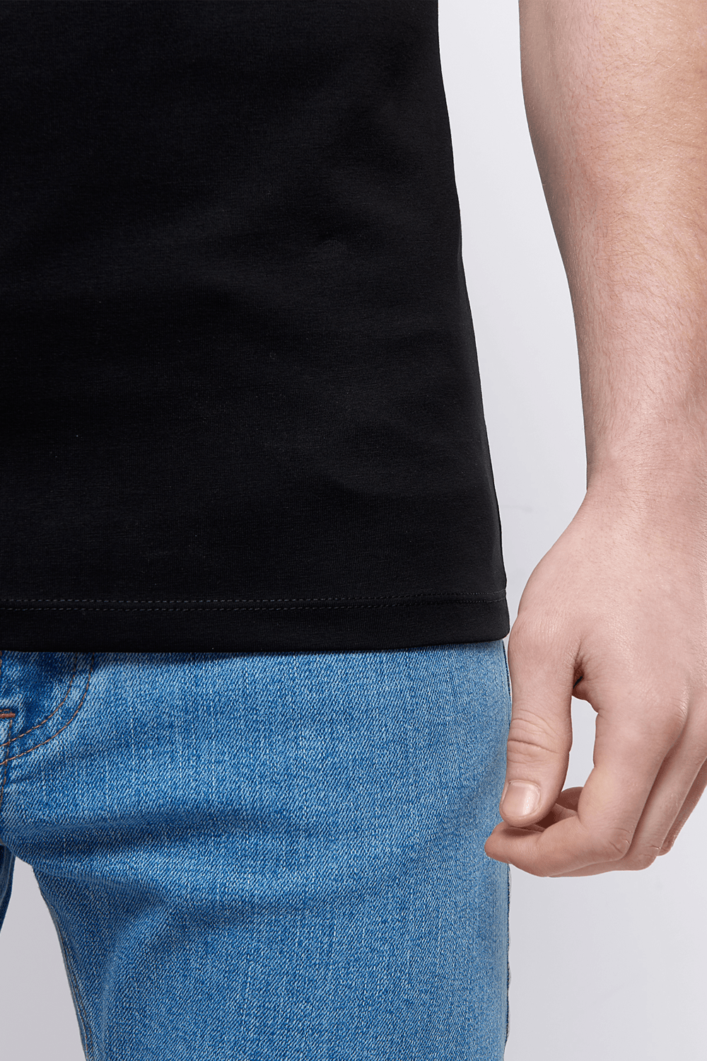 Buy the Remus Uomo Tapered Fit Cotton-Stretch T-Shirt in Black at Intro. Spend £50 for free UK delivery. Official stockists. We ship worldwide.