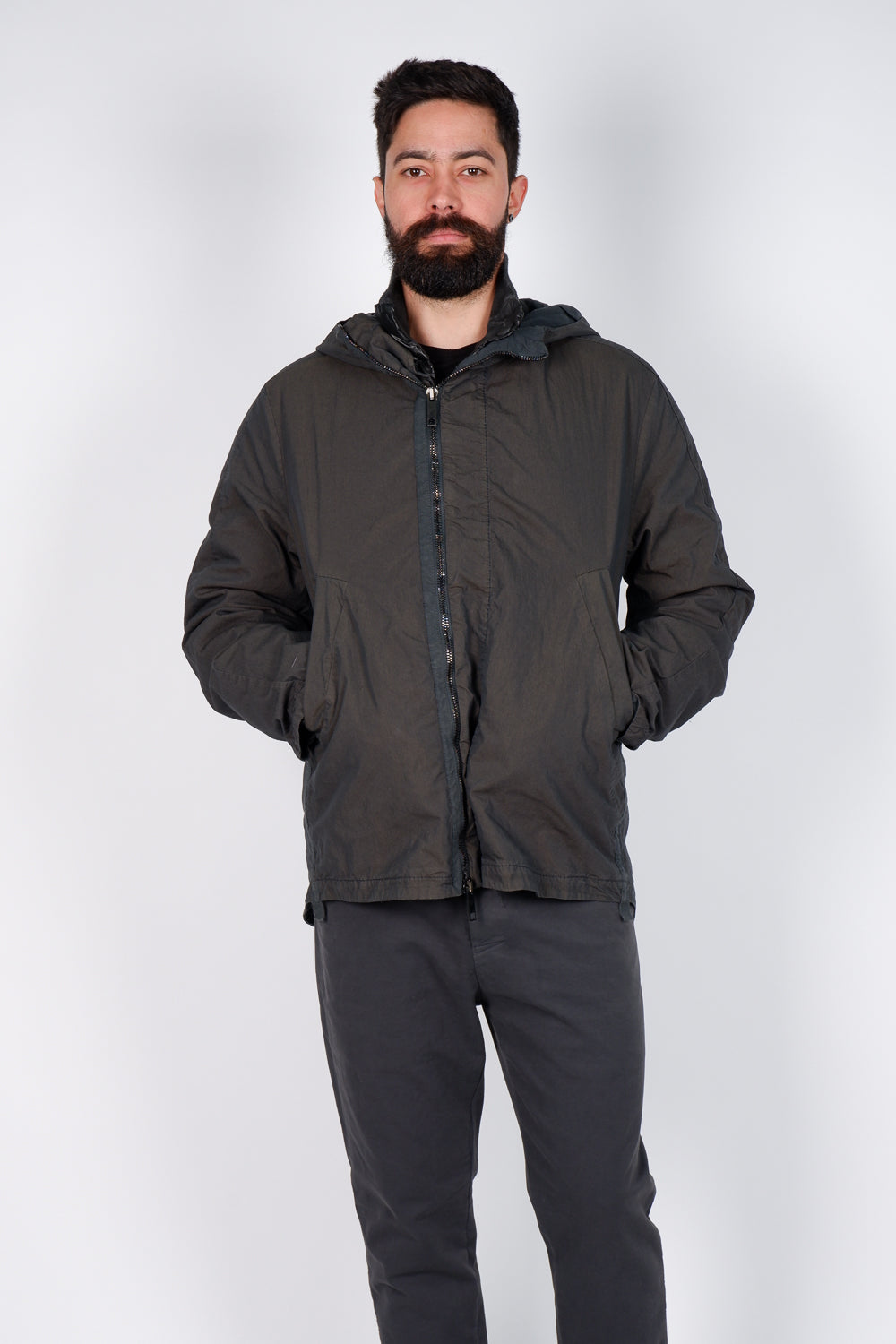 Buy the Transit Hooded Double Zip Jacket Dark Olive at Intro. Spend £50 for free UK delivery. Official stockists. We ship worldwide.