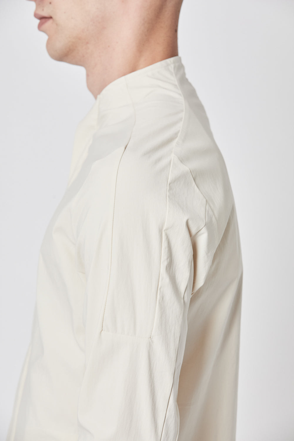 Buy the Thom Krom M SJ 580 Jacket in Ivory at Intro. Spend £50 for free UK delivery. Official stockists. We ship worldwide.
