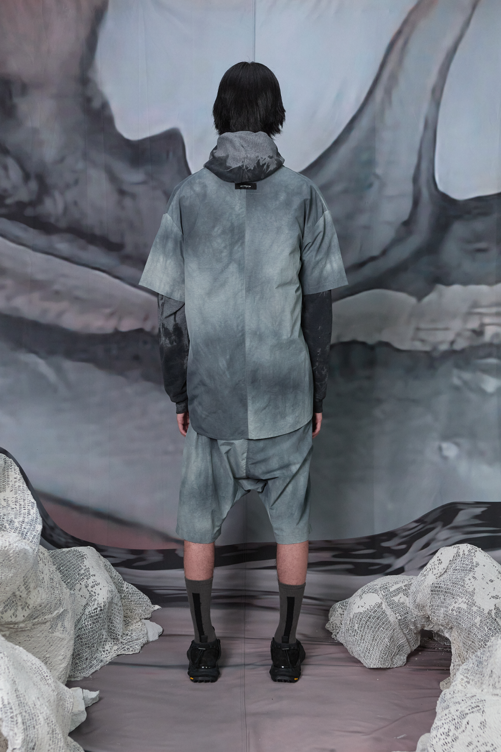 Buy the Iso Poetism Pilla S/S Shirt W/ Serigraphy Print in Grey at Intro. Spend £100 for free UK delivery. Official stockists. We ship worldwide.