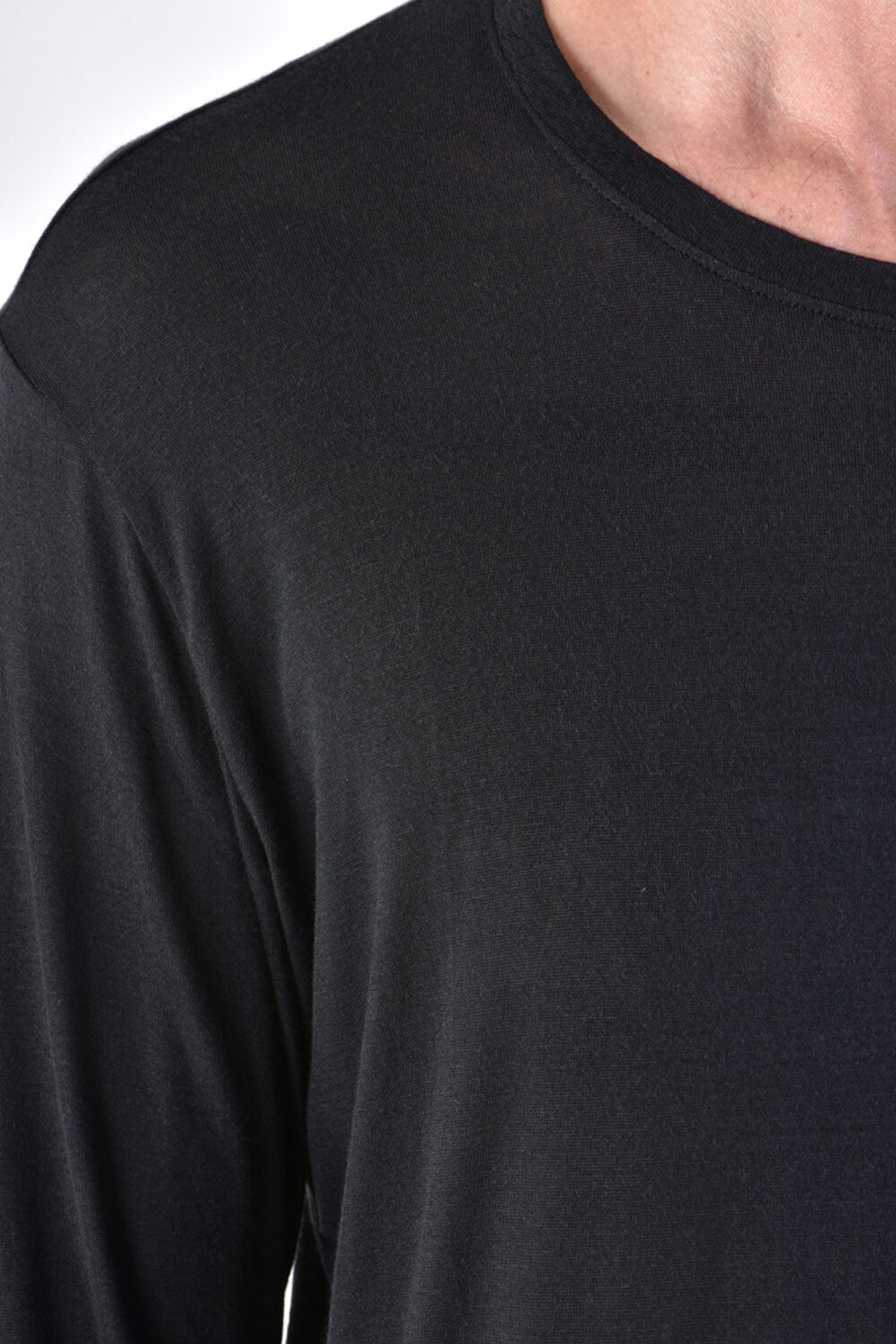 L/S Regular Fit Viscose/Silk T-Shirt Black