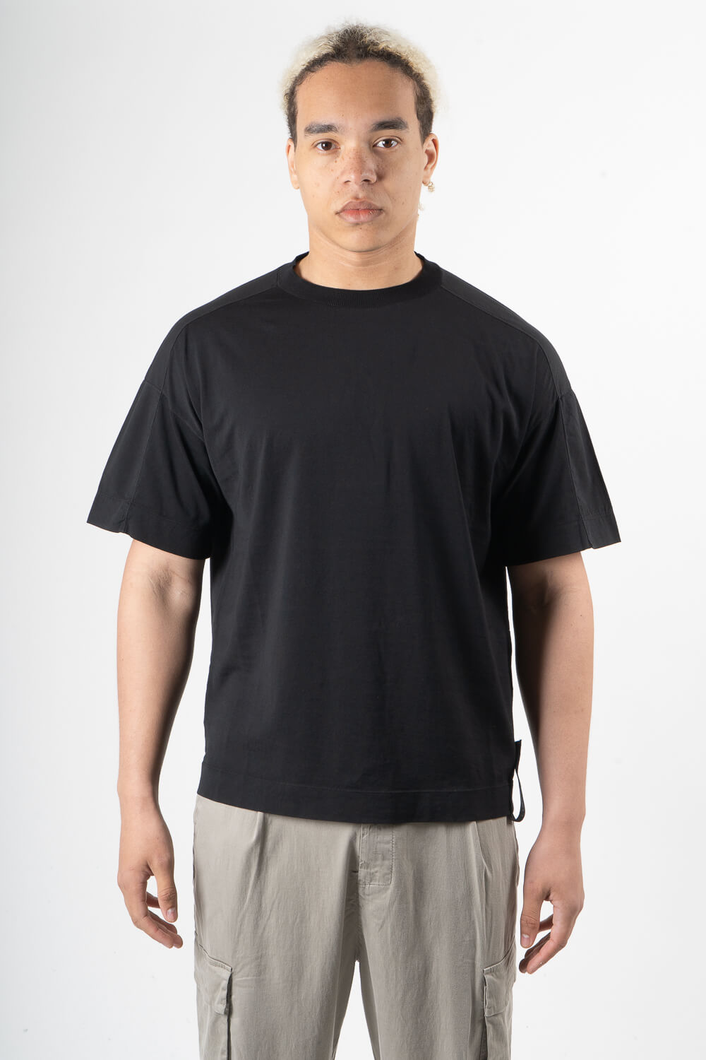 Back Pocket Contrast Fabric T-Shirt Black