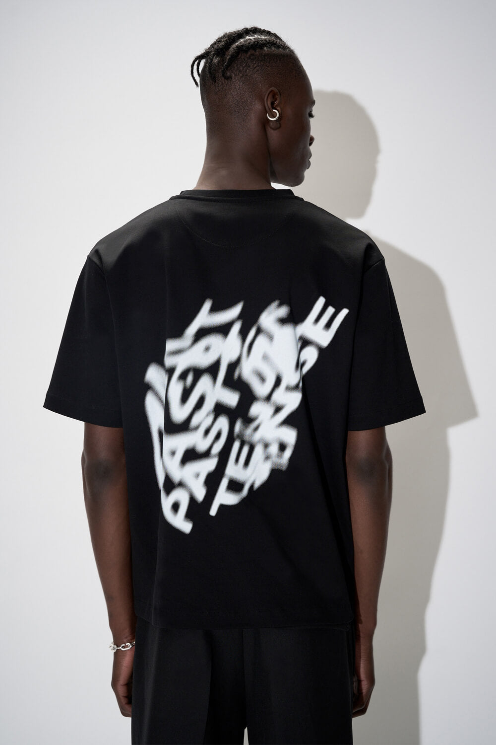 Blurred Back Logo Crewneck T-Shirt Black