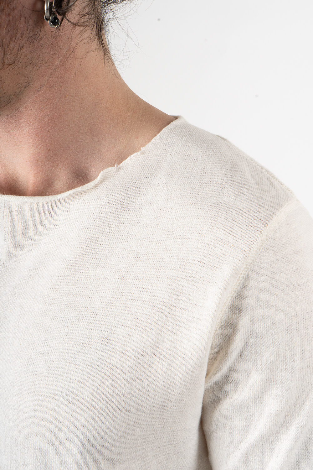 Cotton/Linen Raw Neck L/S T-Shirt Cream