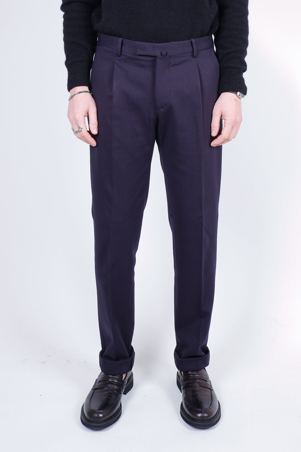 Buy the Briglia Cotton Stretch Smart Trouser in Navy at Intro. Spend £50 for free UK delivery. Official stockists. We ship worldwide.