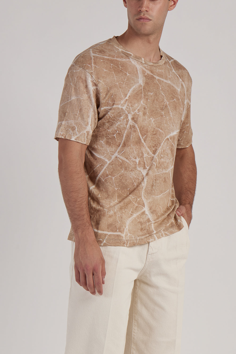 Buy the Daniele Fiesoli Cracking Earth Print Linen T-Shirt in Sand at Intro. Spend £50 for free UK delivery. Official stockists. We ship worldwide.