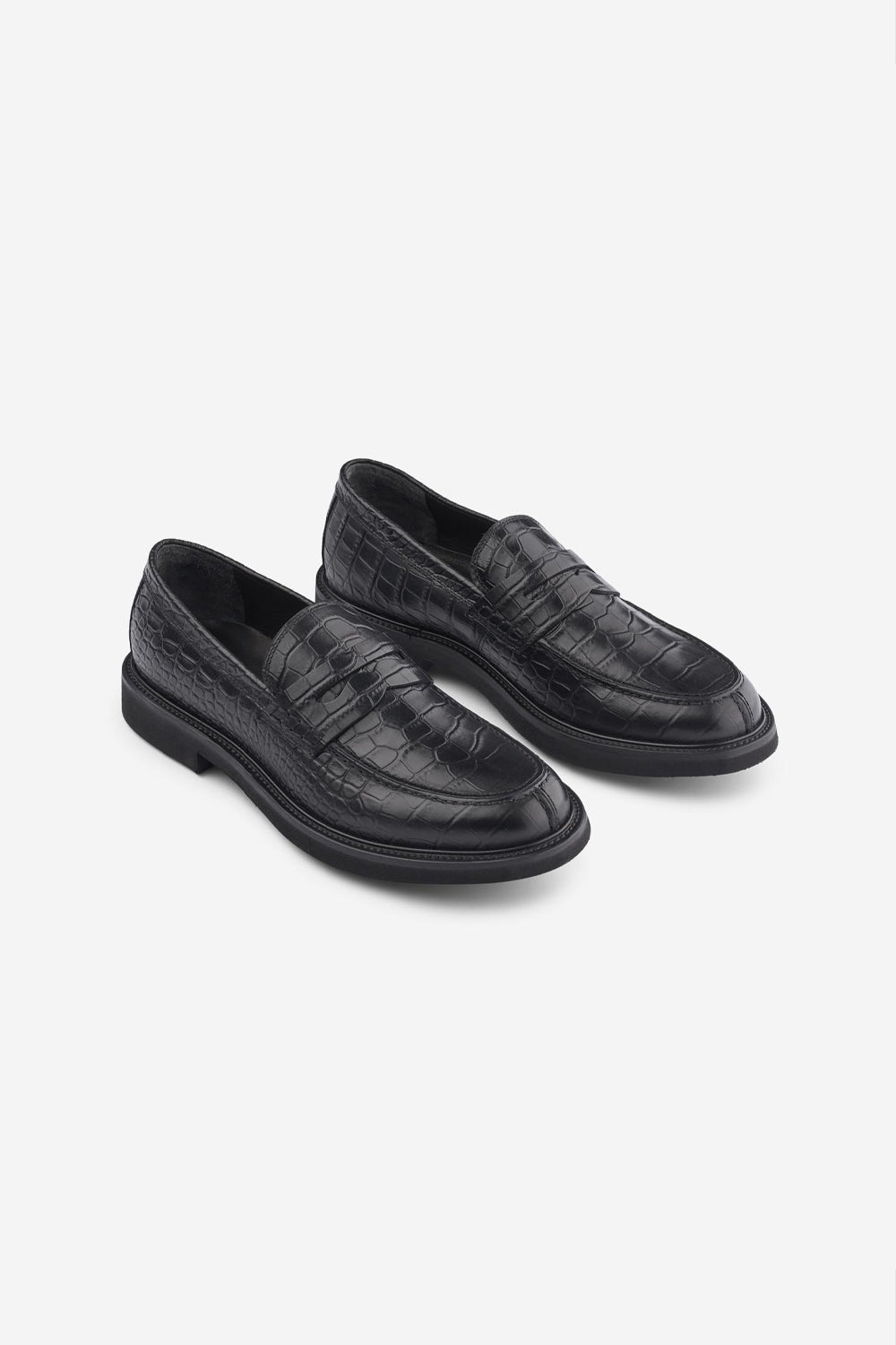 Buy the Sand Copenhagen Italian Leather Croc Loafer in Black at Intro. Spend £50 for free UK delivery. Official stockists. We ship worldwide.