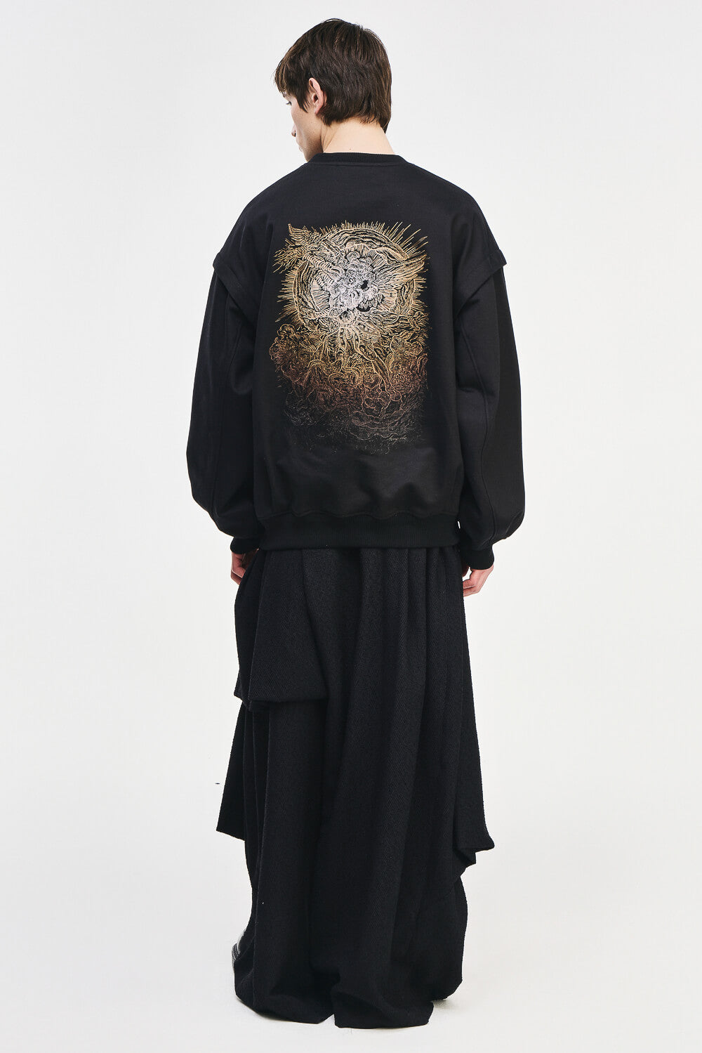 Embroidered Sleeveless Crewneck Sweatshirt Black