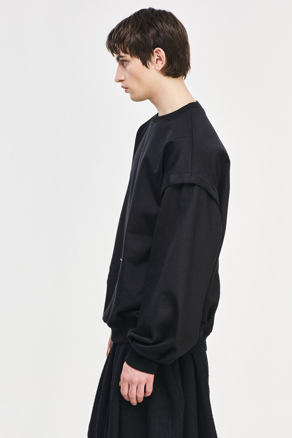 Embroidered Sleeveless Crewneck Sweatshirt Black
