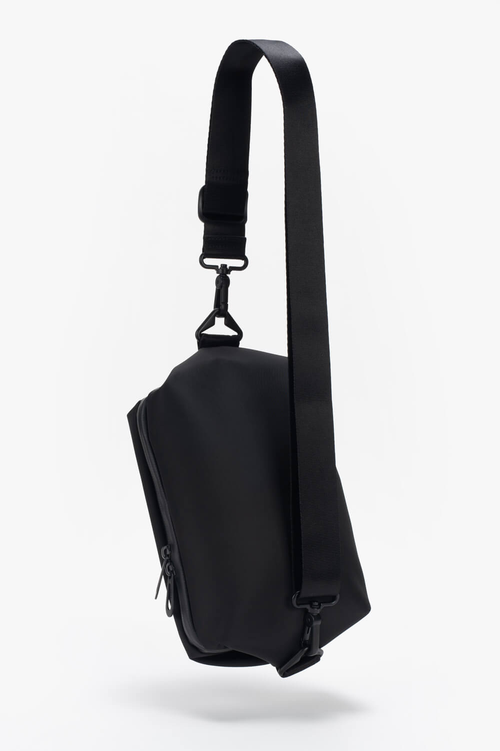 Ens Sleek Crossbody Bag Black