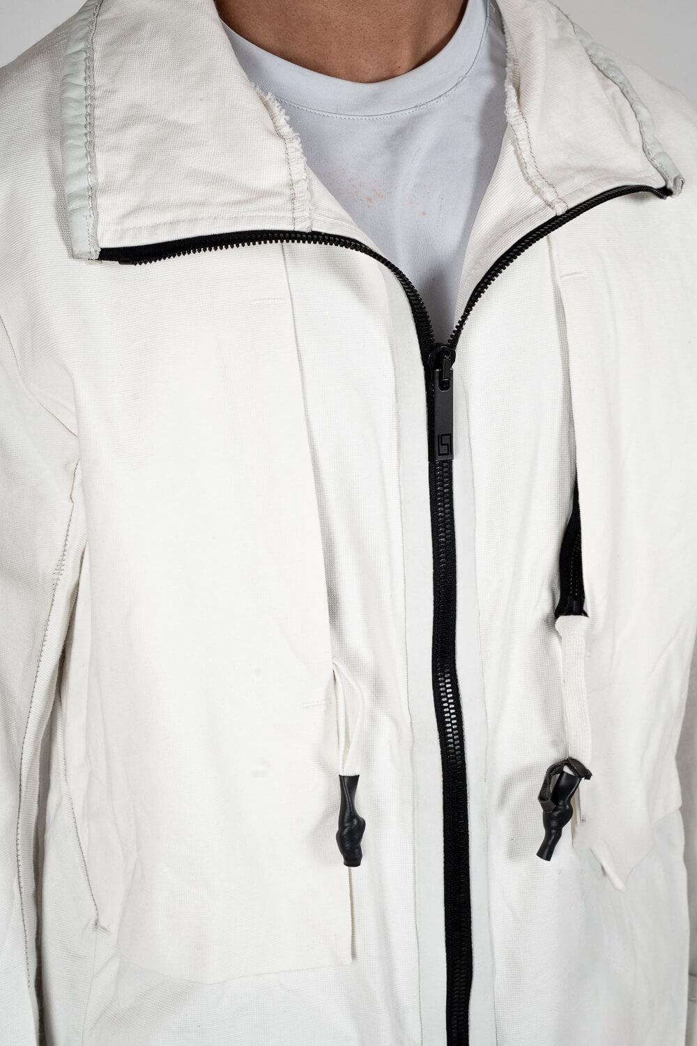 Gusset Zip-Up Pocket Detail Jacket White