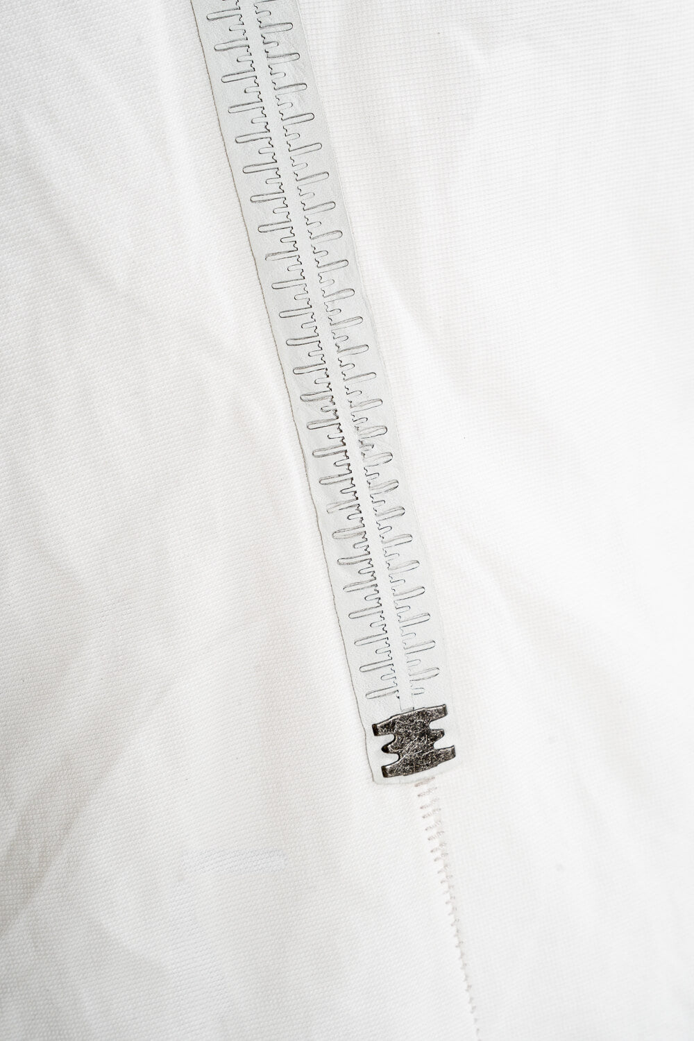 Gusset Zip-Up Pocket Detail Jacket White