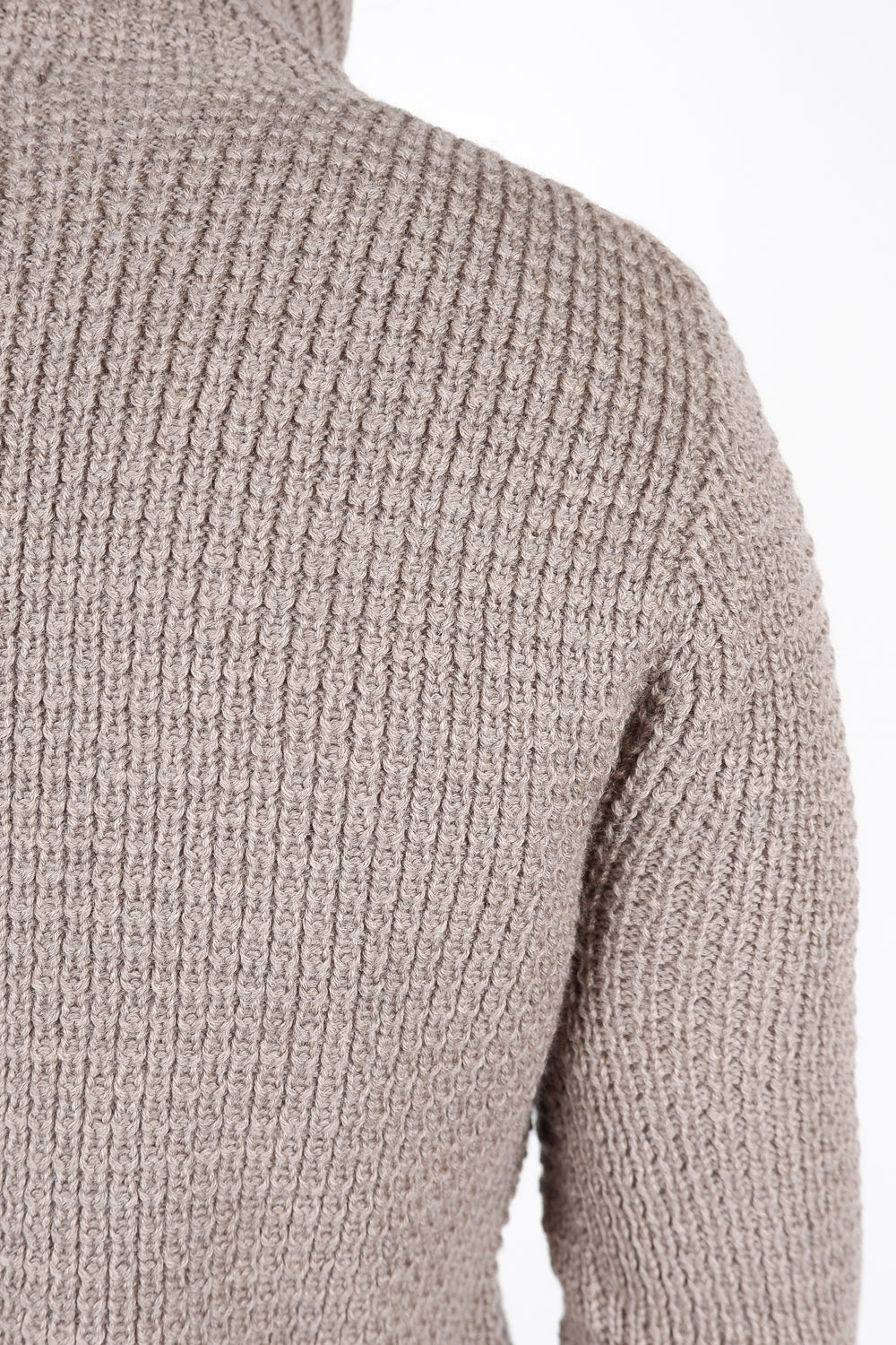 Buy the Hannes Roether Half Button Wool Sweater in Beige at Intro. Spend £50 for free UK delivery. Official stockists. We ship worldwide.