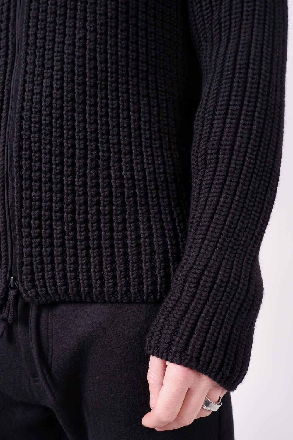 Heavy Cable Knit Zip-Up Jacket Black