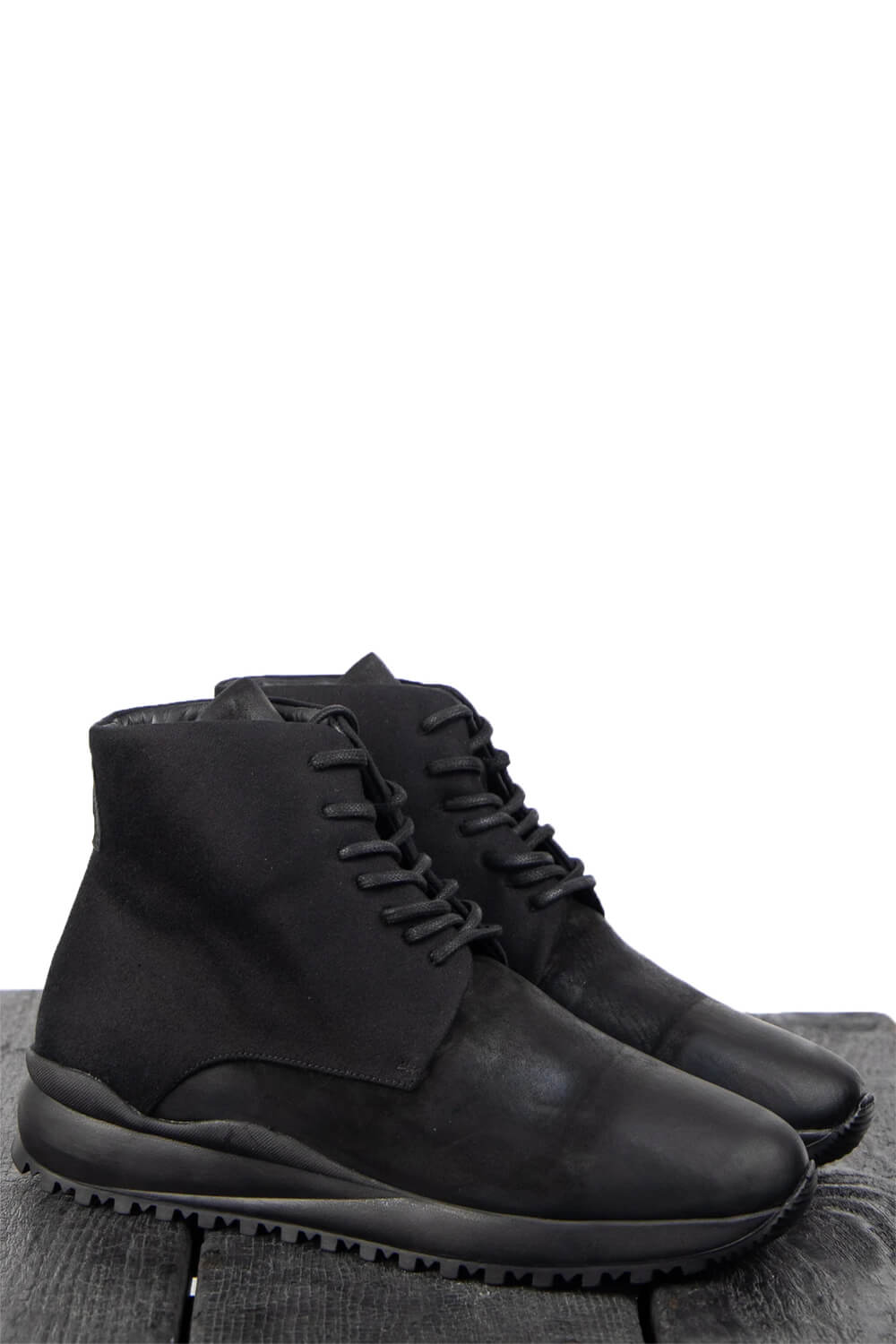 High-Top Leather Canvas Runner Black