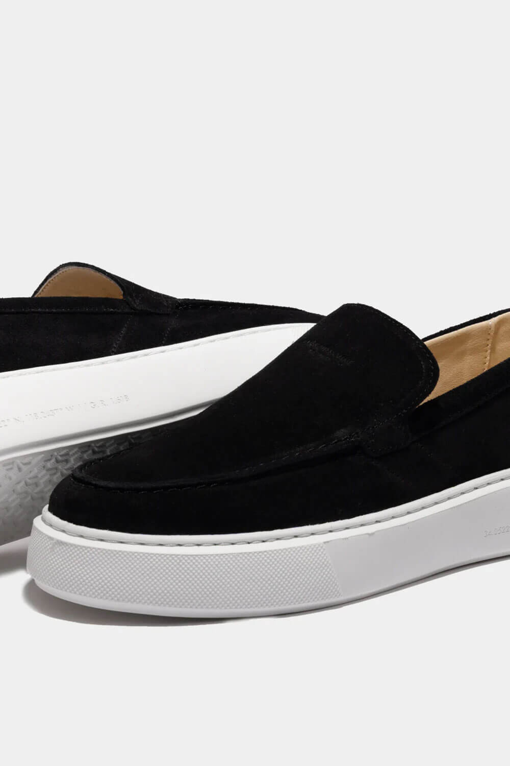 Oversized Loafer Suede Black