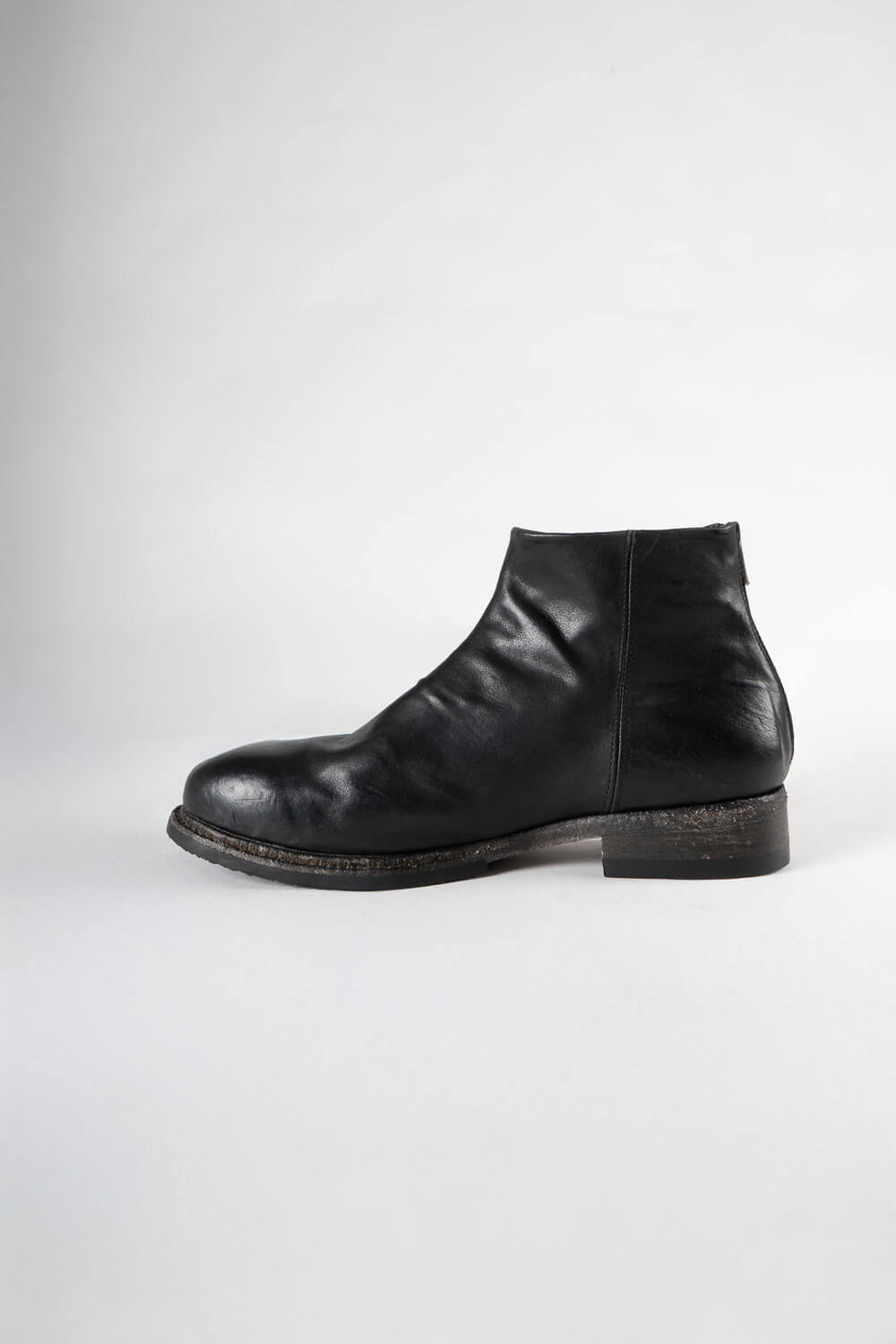Italian Calf Leather Mid Zip-Up Crest Chelsea Boot Black