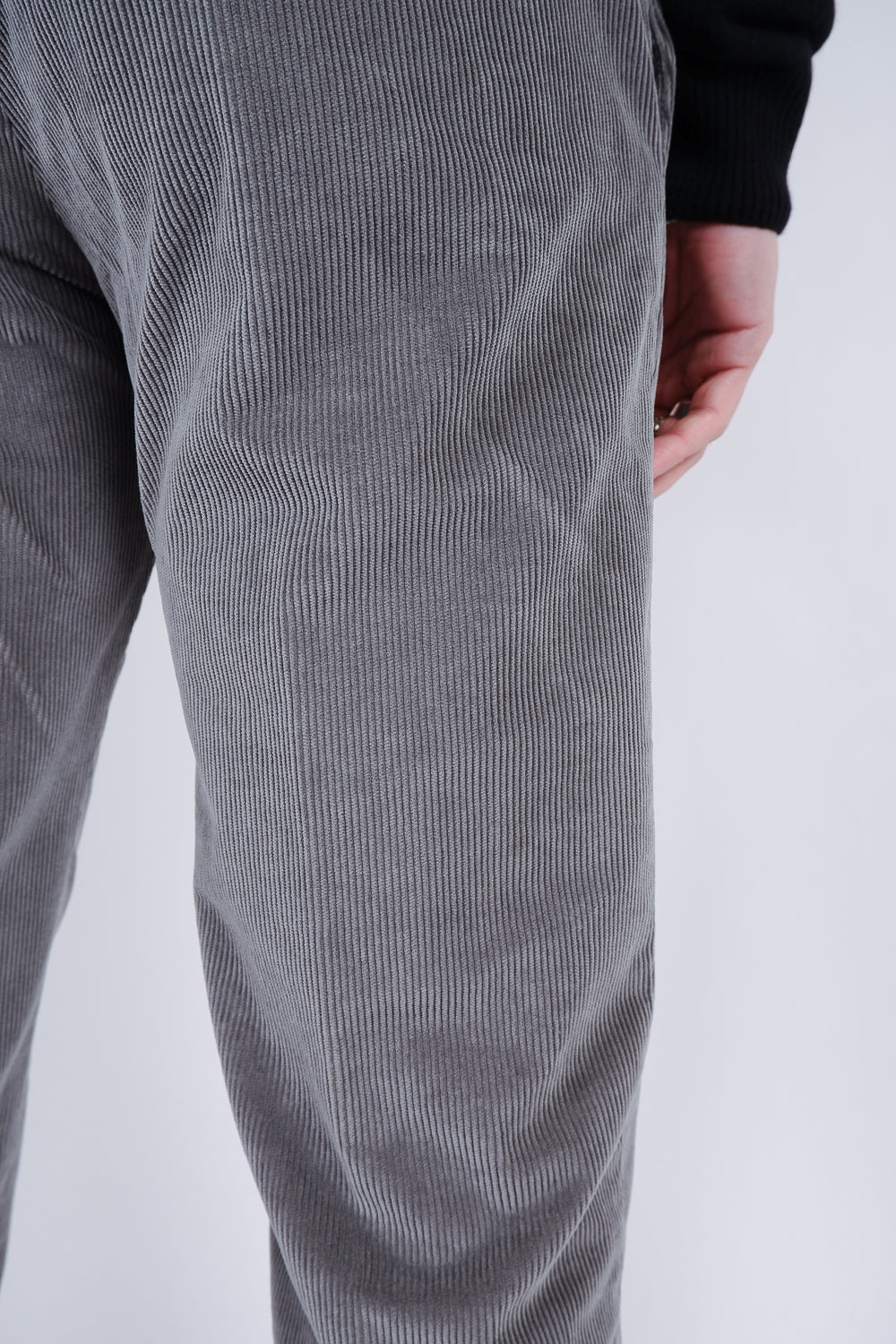 Buy the Briglia Italian Corduroy Trouser in Sage at Intro. Spend £50 for free UK delivery. Official stockists. We ship worldwide.