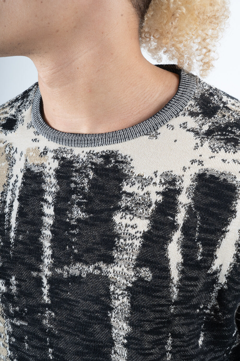 Italian Cotton Knit Design Round T-Shirt Black