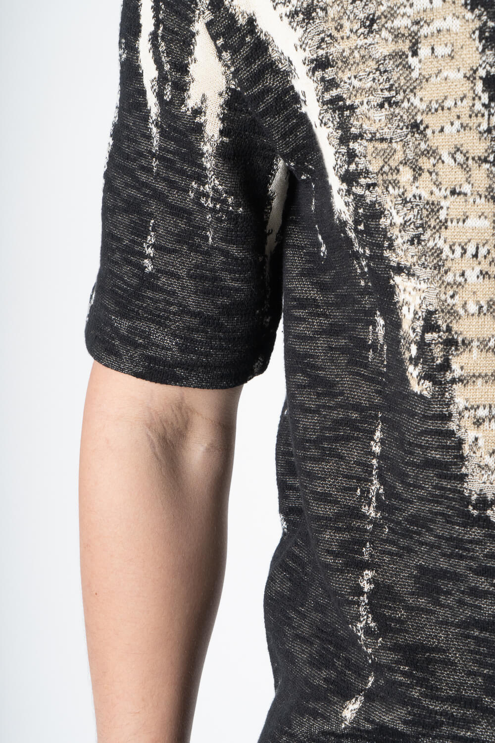 Italian Cotton Knit Design Round T-Shirt Black