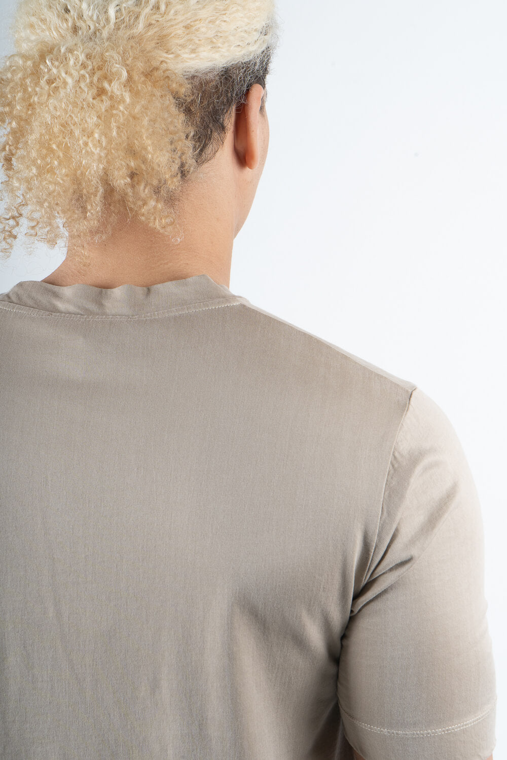 Italian Silk/Cotton Round Neck T-Shirt Champagne