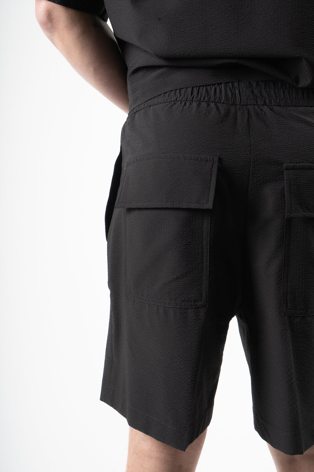 Leo Seersucker Short Black