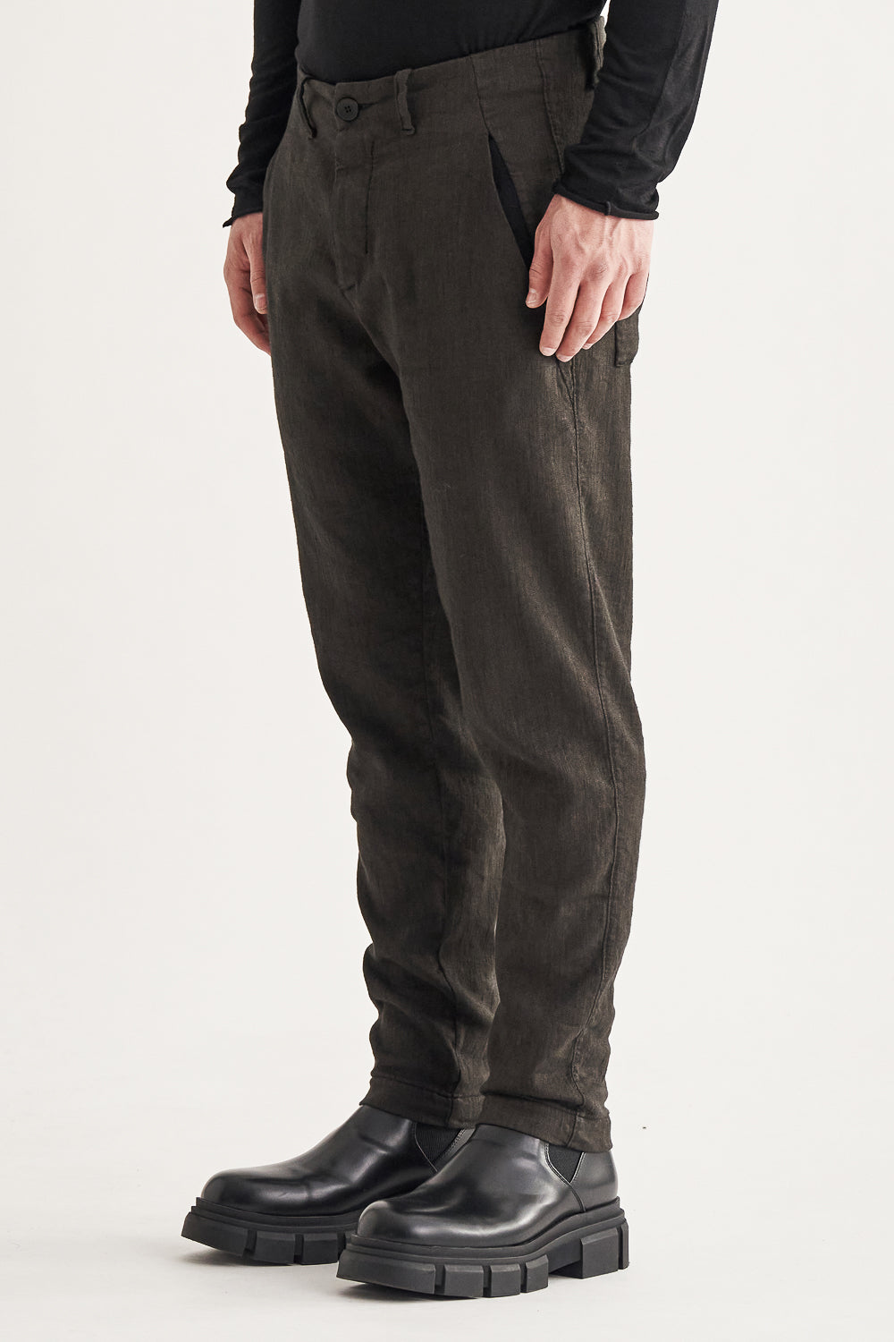 Buy the Transit Linen/Cotton Broken Twill Chinos in Charcoal at Intro. Spend £50 for free UK delivery. Official stockists. We ship worldwide.