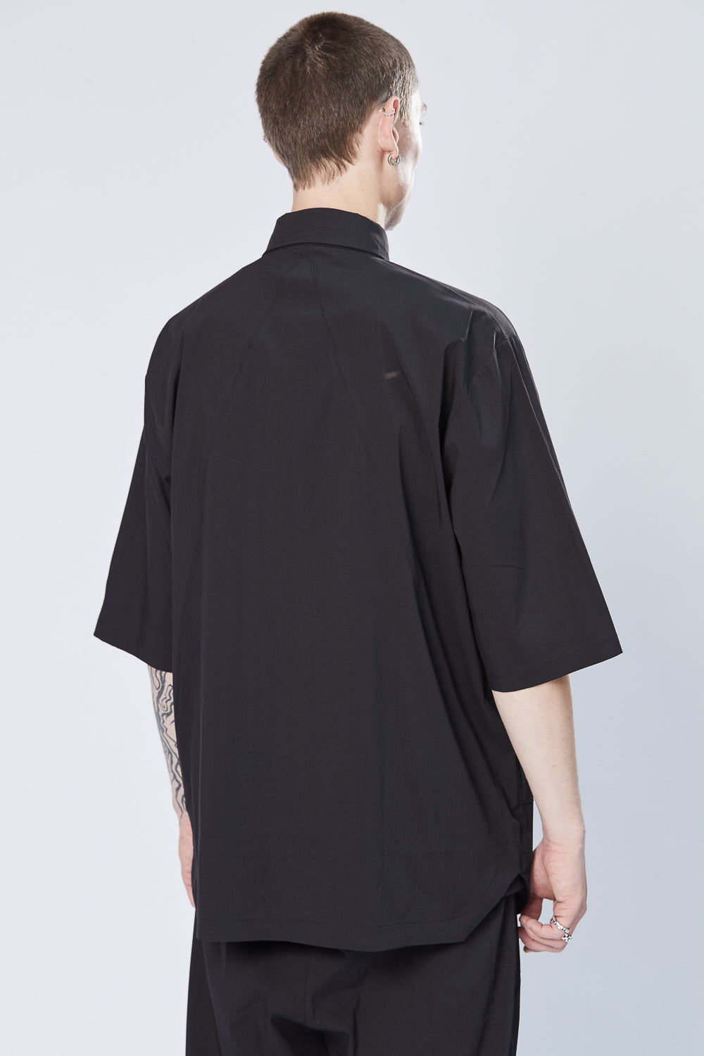 Buy the Thom Krom M H 145 Shirt in Black at Intro. Spend £50 for free UK delivery. Official stockists. We ship worldwide.