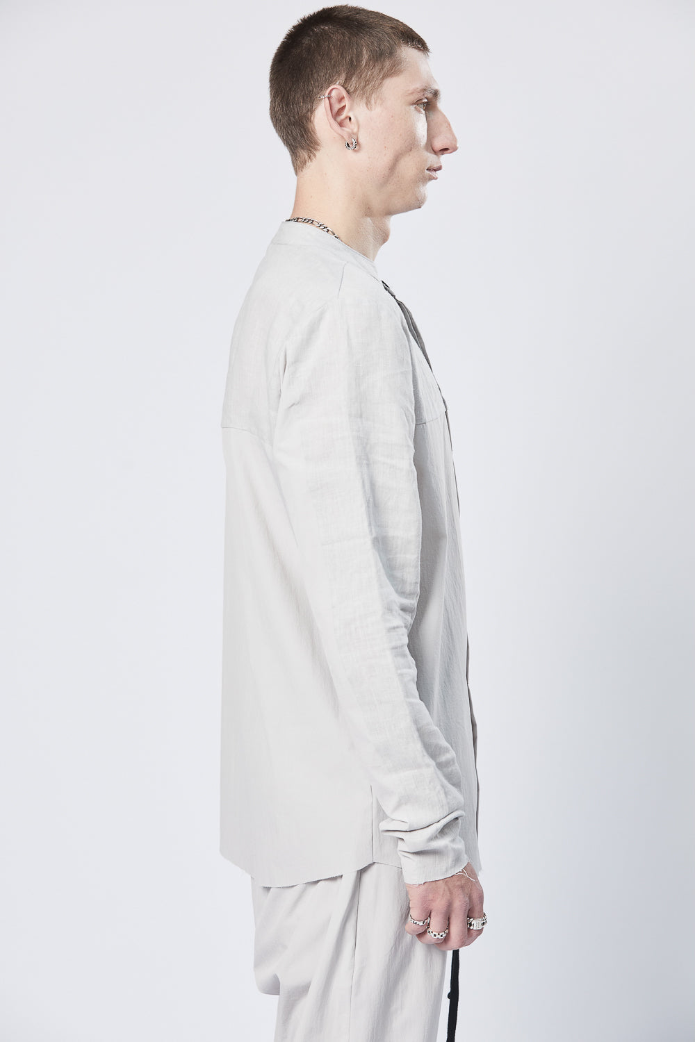 Buy the Thom Krom M H 147 Shirt in Silver at Intro. Spend £50 for free UK delivery. Official stockists. We ship worldwide.