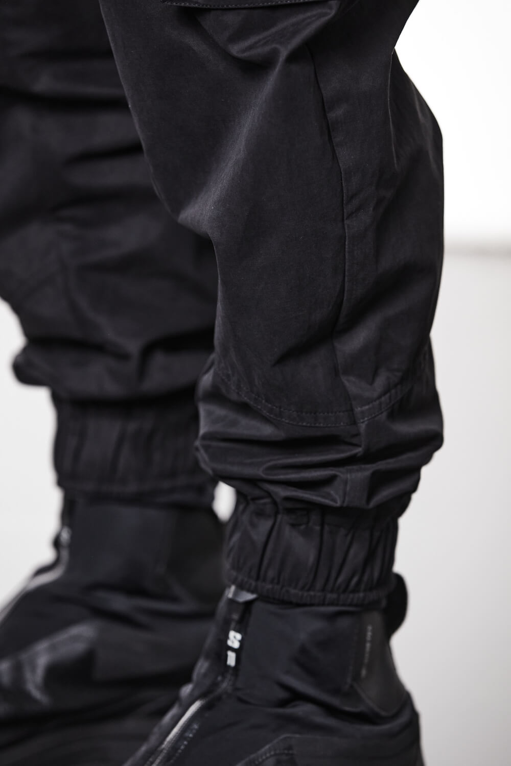 M P 15 Belt Detail Cargo Pants Black