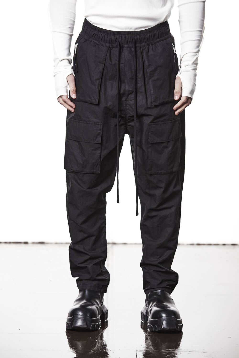 M P 25 Washed Cotton Cargo Pants Black