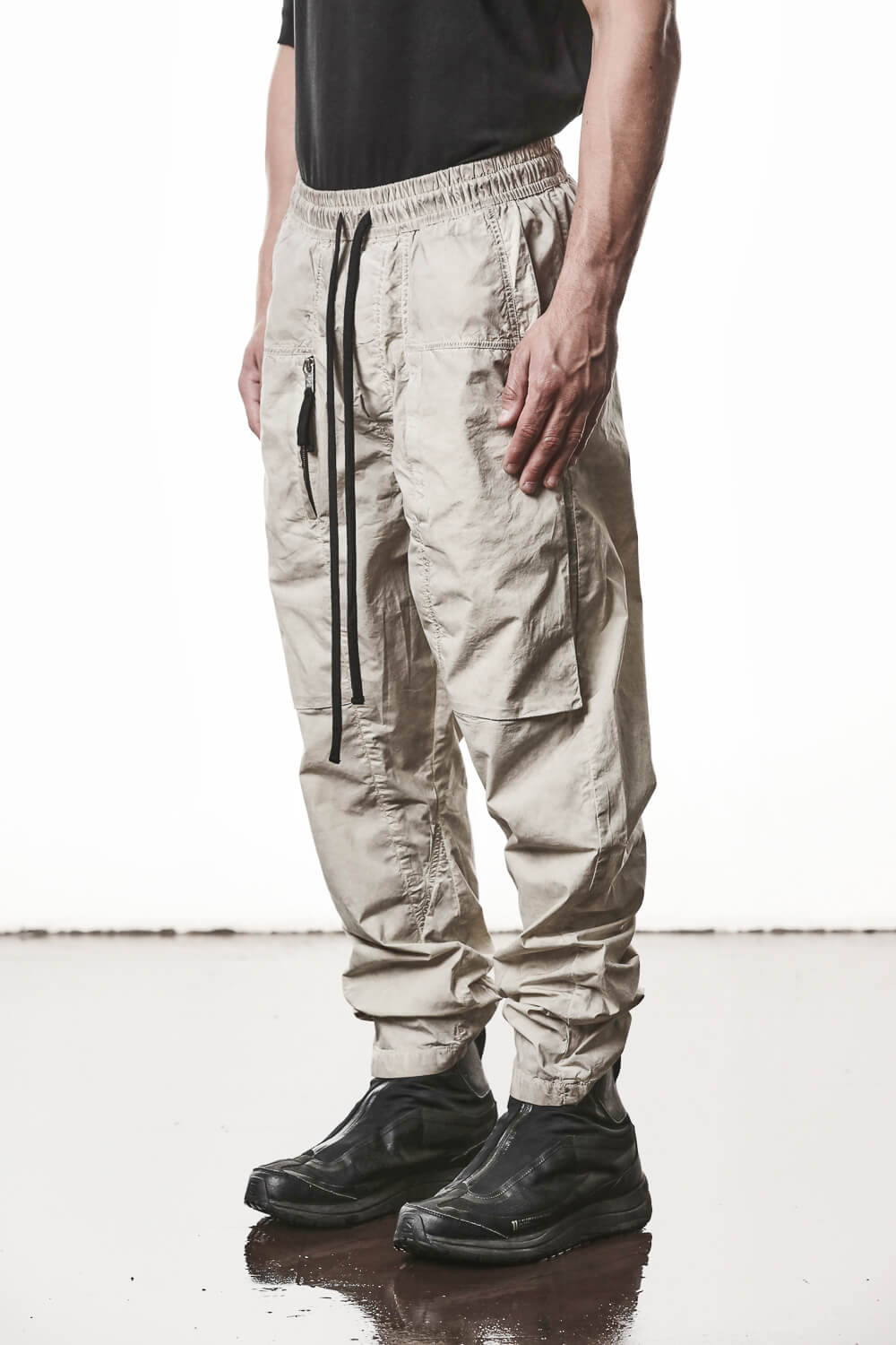 M P 34 Front Patched Pockets Detail Trousers Beige