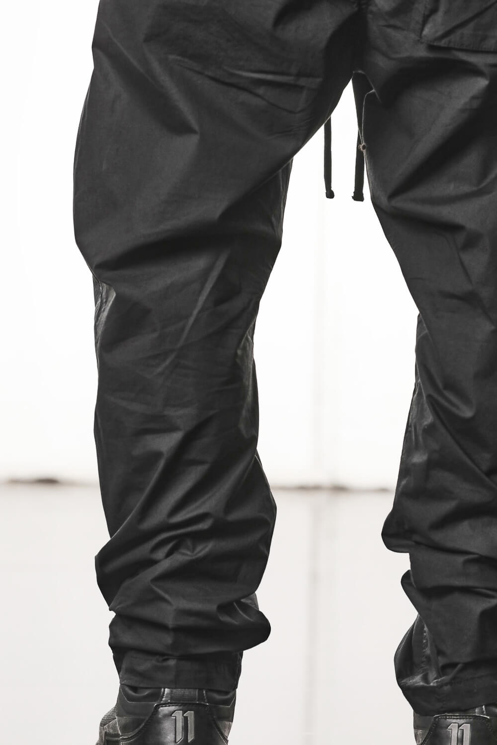 M P 34 Front Patched Pockets Detail Trousers Black