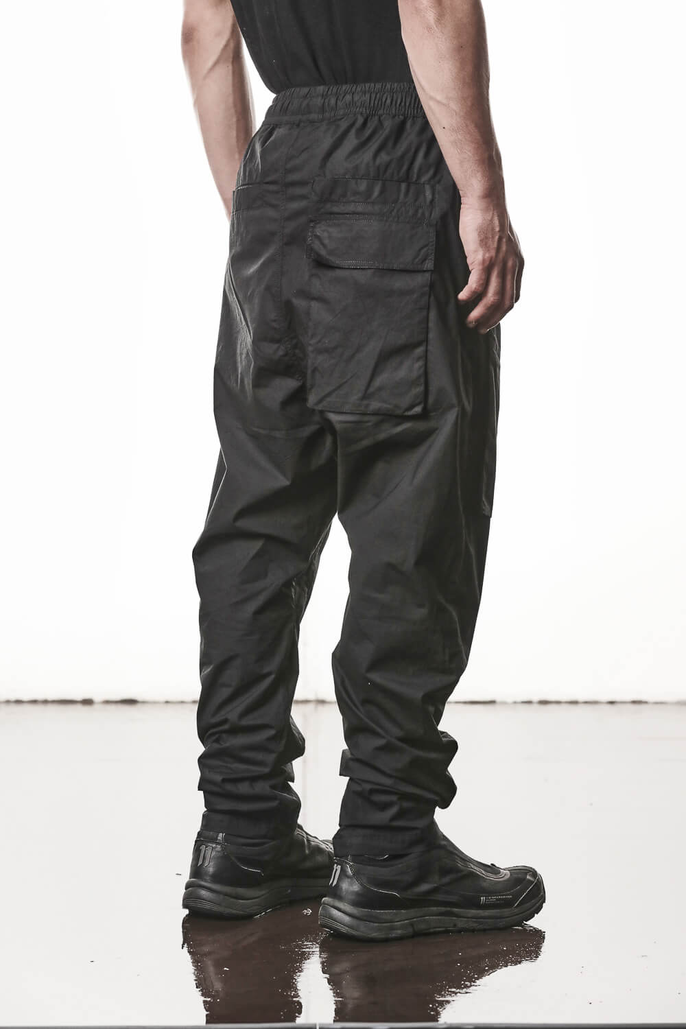 M P 34 Front Patched Pockets Detail Trousers Black