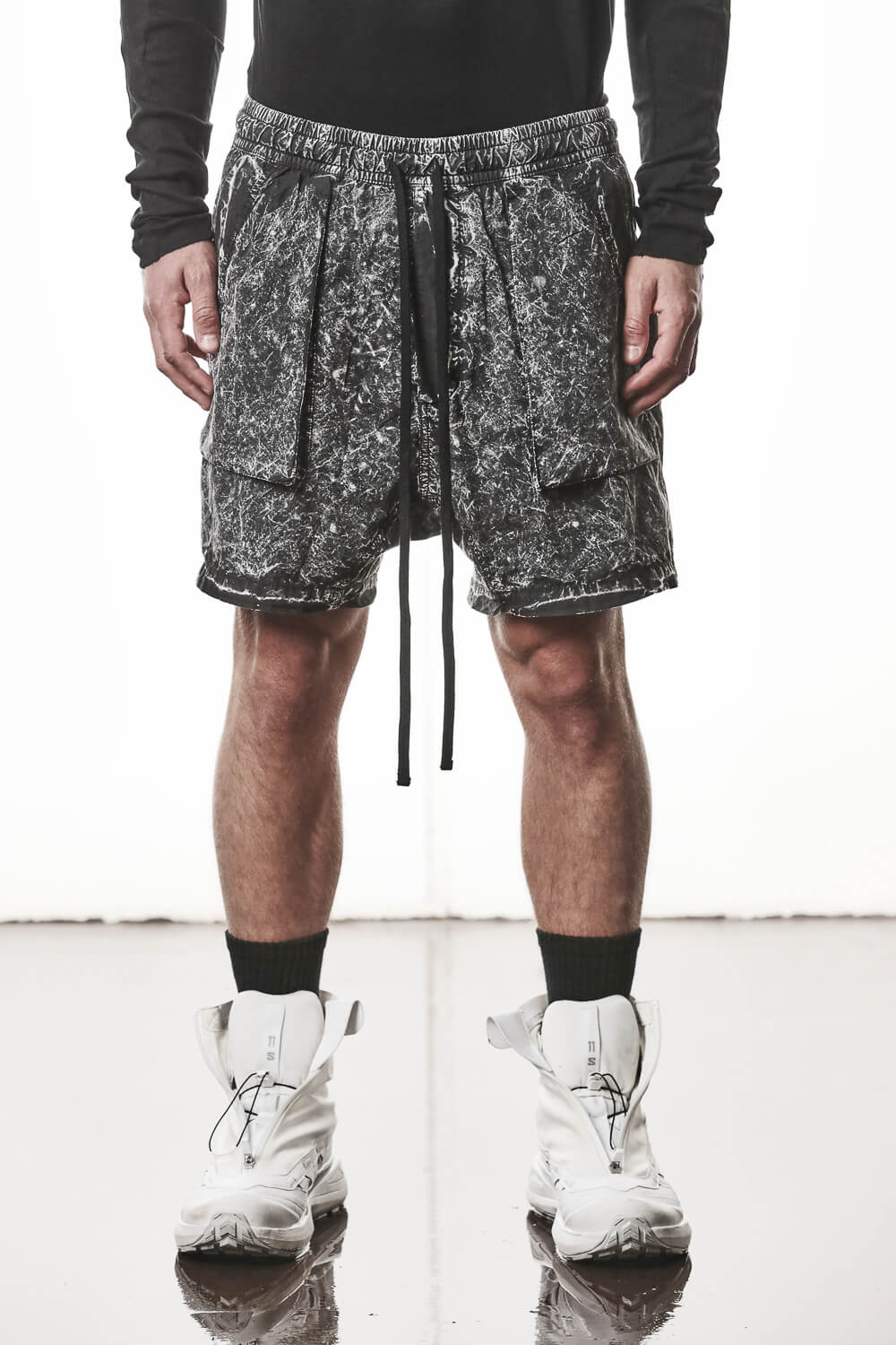 M P 37 Organic Cotton Shorts Black Marble