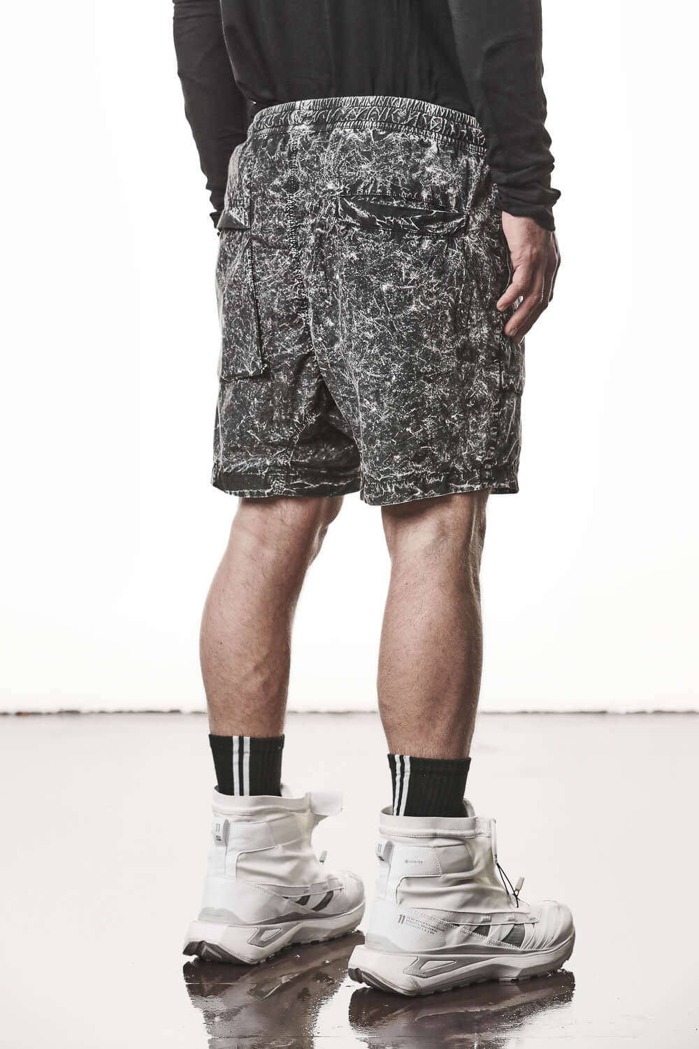 M P 37 Organic Cotton Shorts Black Marble