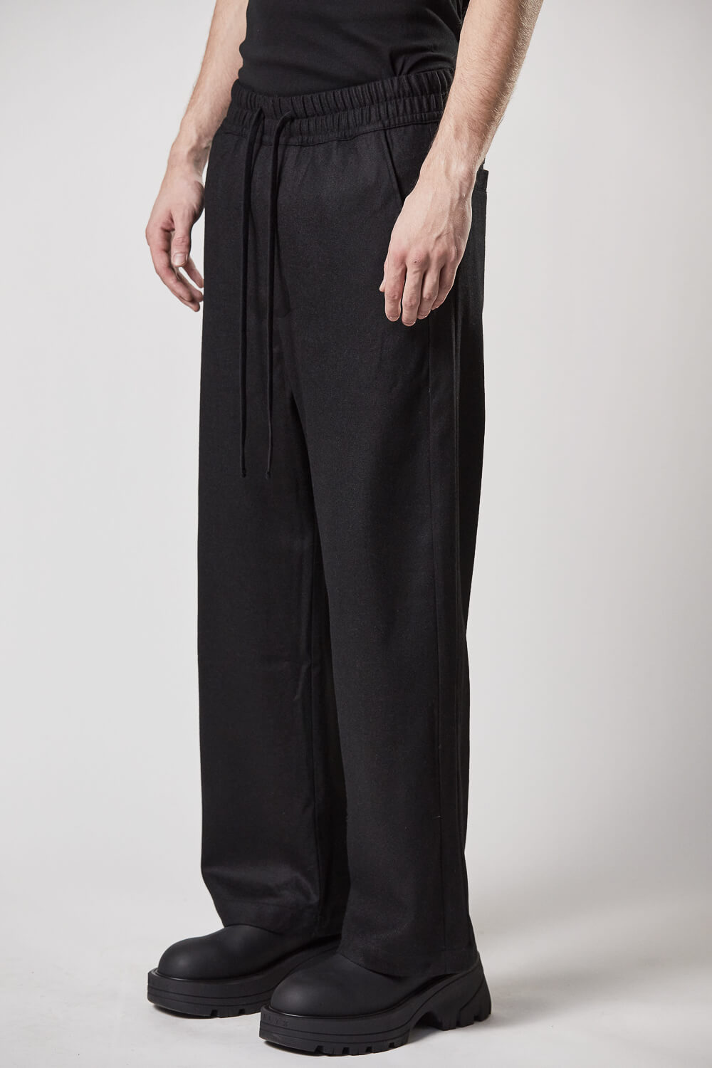 M P 6 Wide Leg Wool Trousers Black