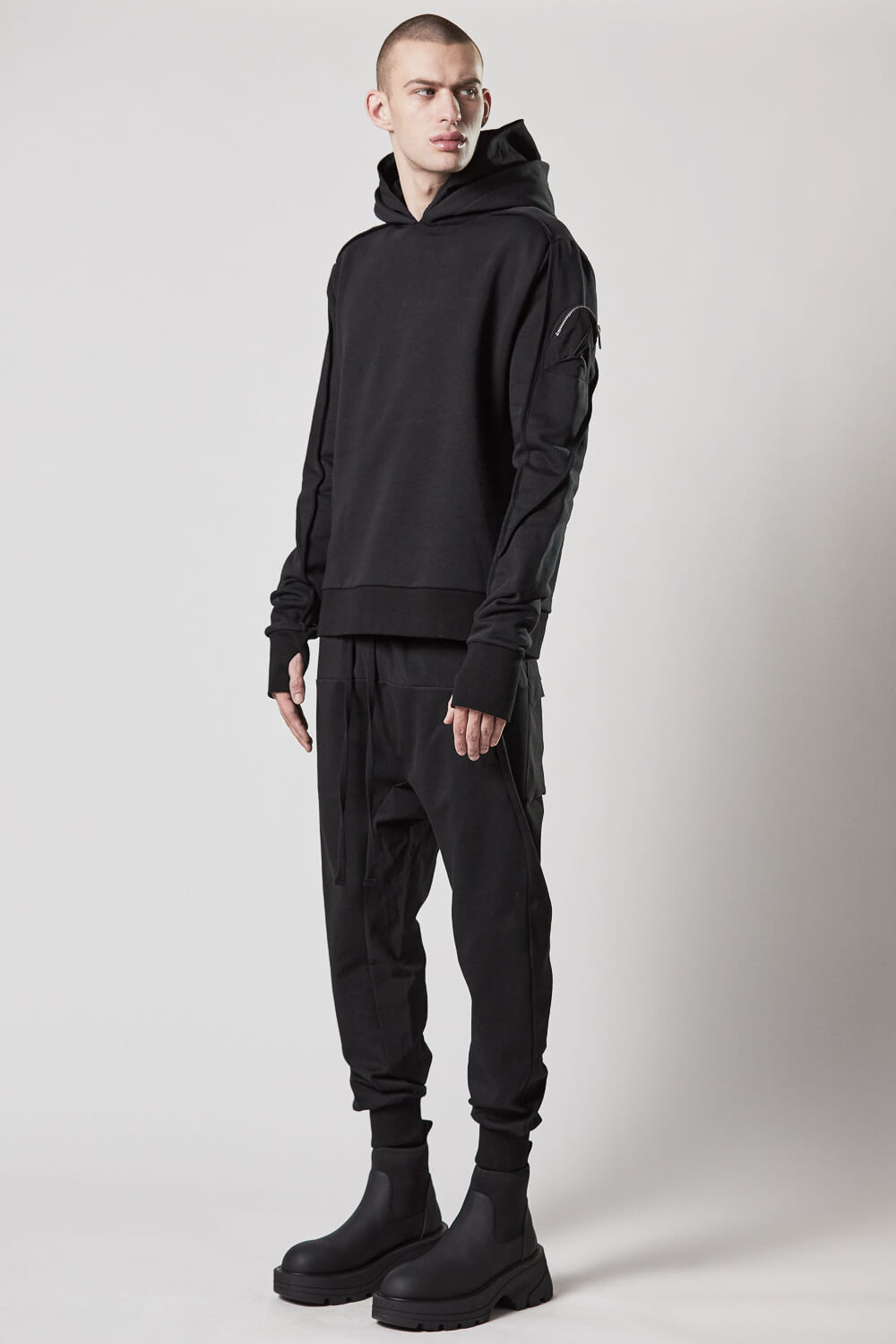 M S 179 Sleeve Pocket Hoodie Black