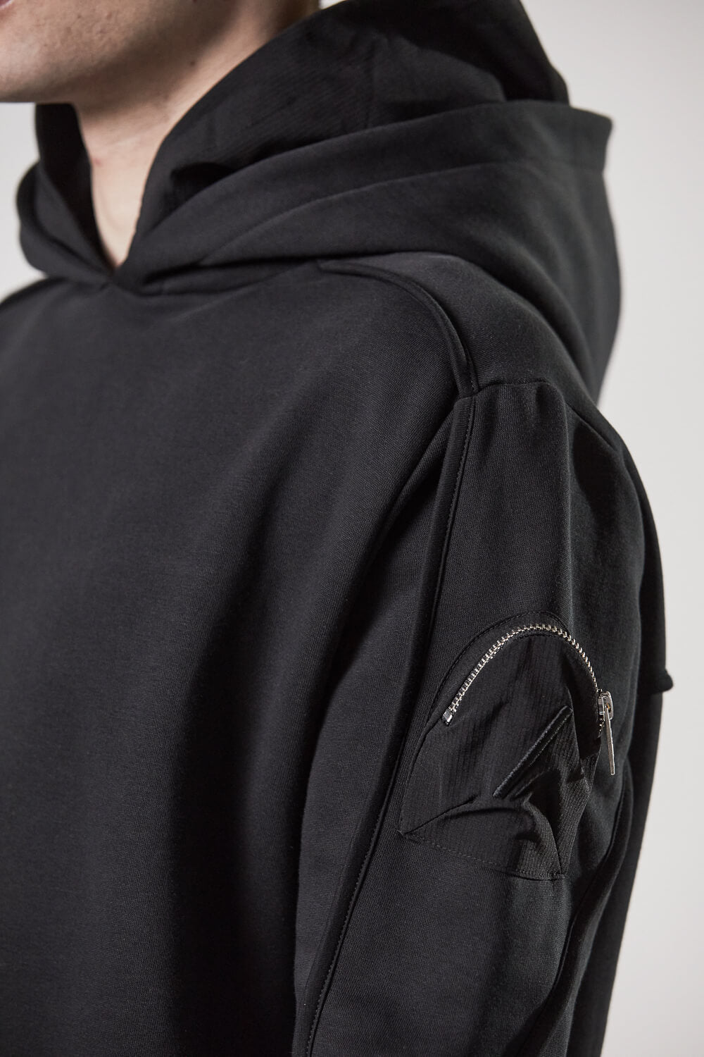 M S 179 Sleeve Pocket Hoodie Black