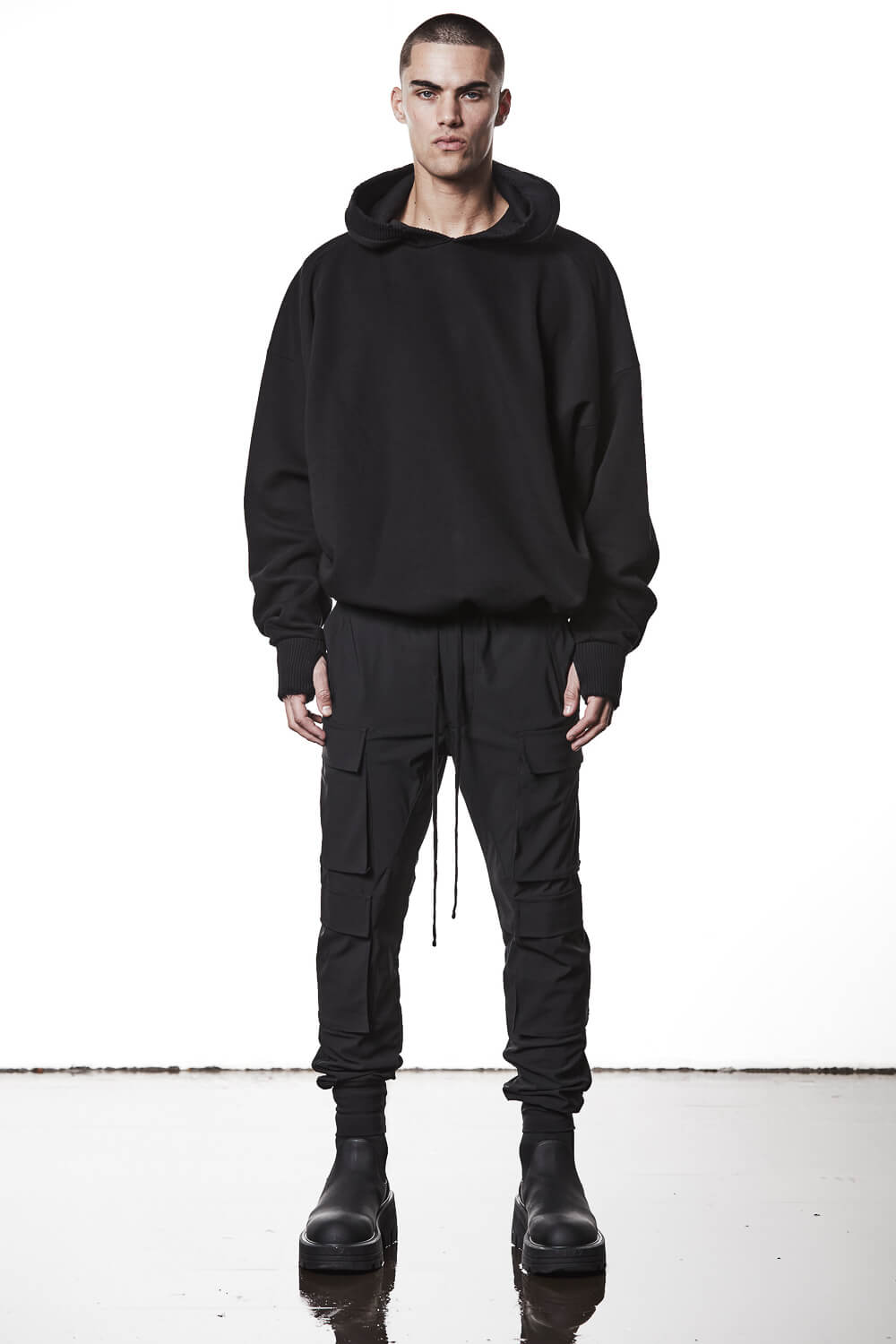 M S 186 Oversized Cropped Hoodie Black
