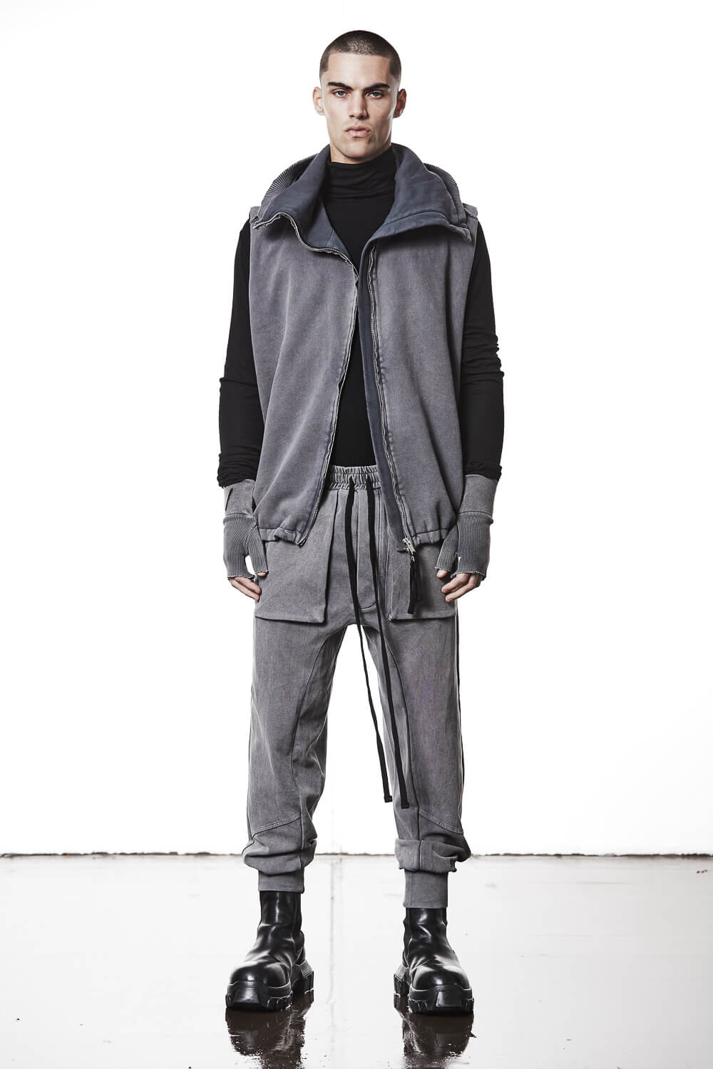 M SJ 684 Zip-Up Sleeveless Hooded Jacket Grey