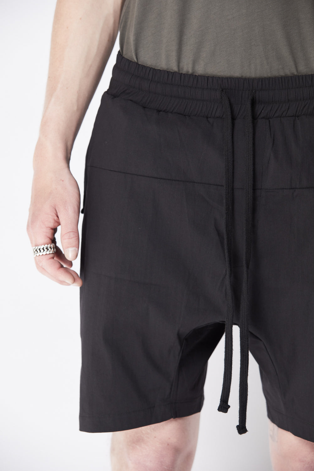 M ST 422 Woven Stretch Cotton Shorts Black