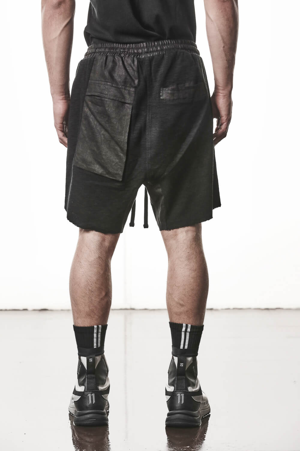 M ST 515 Raw Cut Cotton/Linen Shorts Black