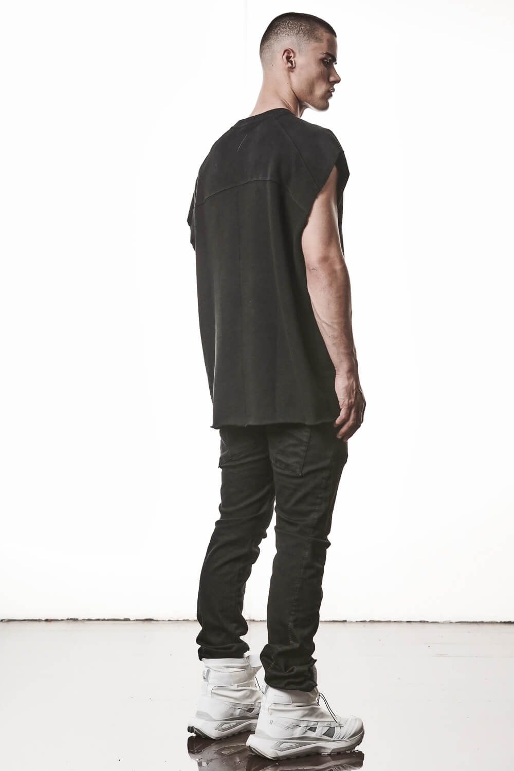 M T 102 Slim Fit Jeans Black