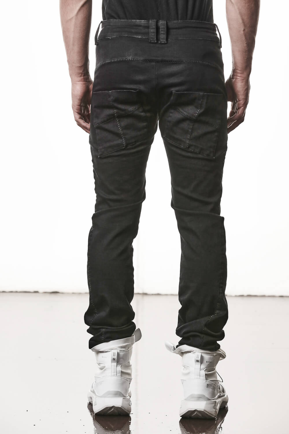 M T 102 Slim Fit Jeans Black